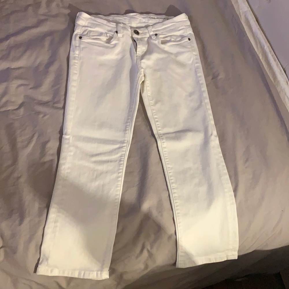 Women’s Blank NYC white cropped jeans size 25